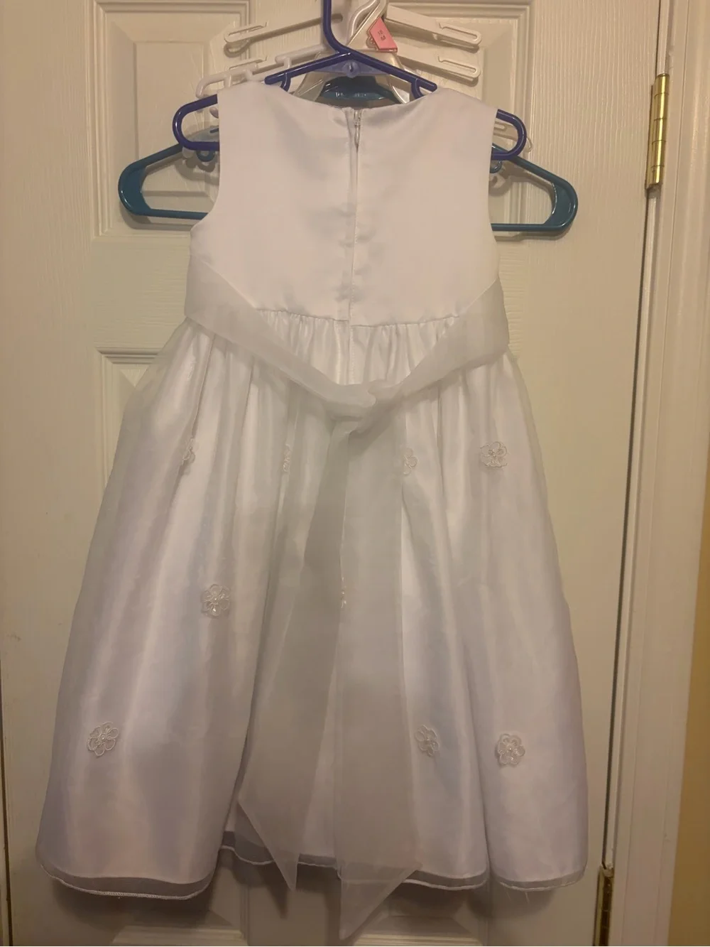 Cinderella White Sleeveless Smocked Formal Dress👗for Girls👧🏻Sz 3T